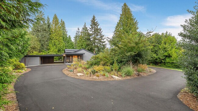 Building Photo - 13006 NE 149th St