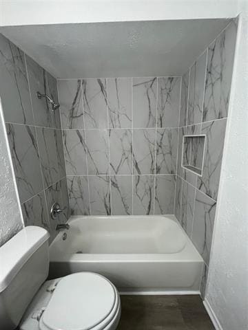 Building Photo - 916 Tulip Trail