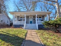 Building Photo - West Asheville Cottage-Long Term Rental