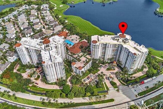 Building Photo - 20000 E Country Club Dr