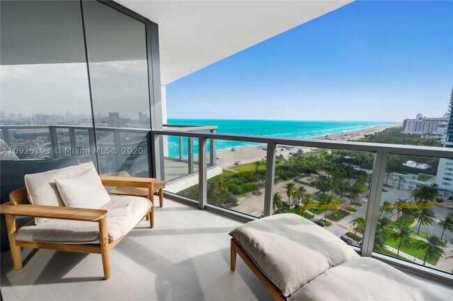 Building Photo - 2201 Collins Ave