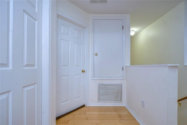 Building Photo - 17455 Garden Heath Ct