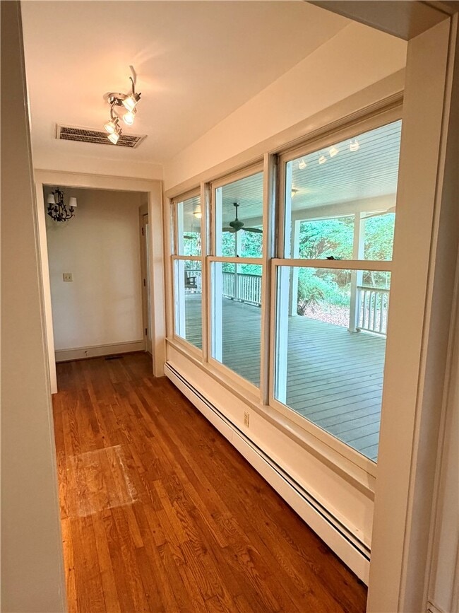 Building Photo - 107 Stardust Ln