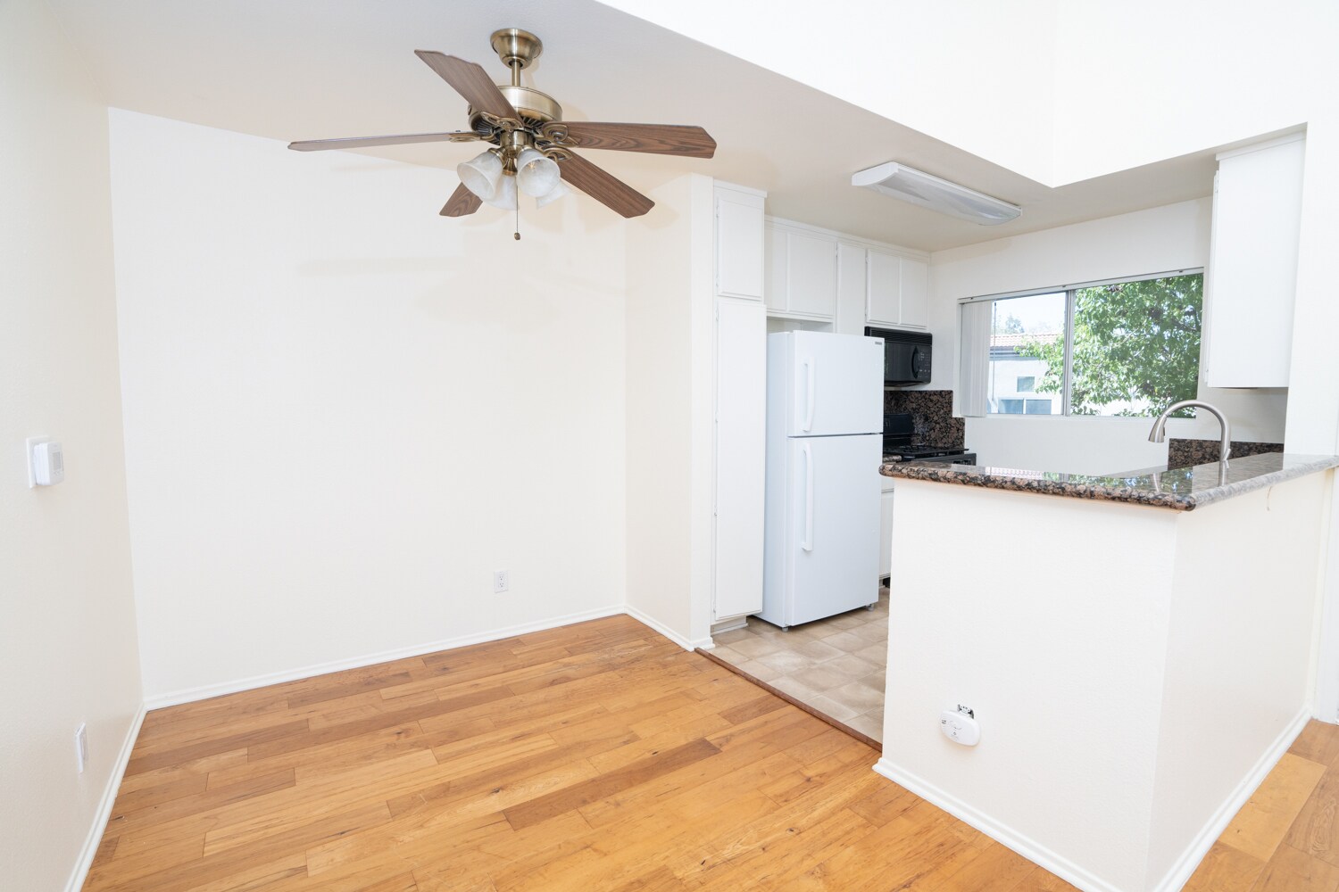 Building Photo - 21314 Nandina Ln