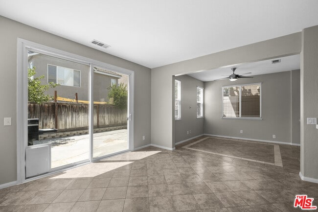 Building Photo - 30319 Cedar Oak Ln