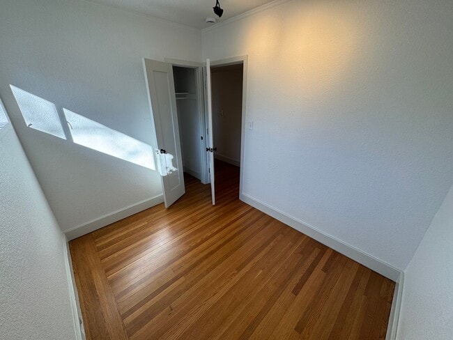 Building Photo - 3 bedroom 2 bathroom single family home | Located in Tahoe Park