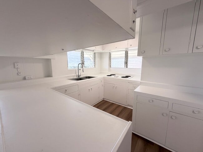 Building Photo - 3369 Paty Dr