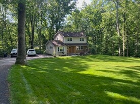 Building Photo - 603 Stagecoach Rd