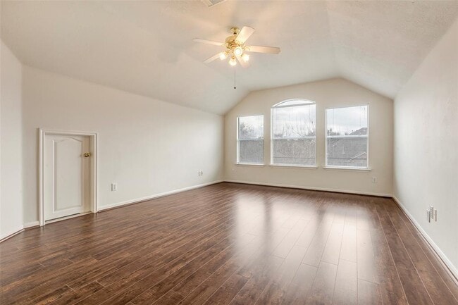 Building Photo - 6604 Trenton Lake Ln