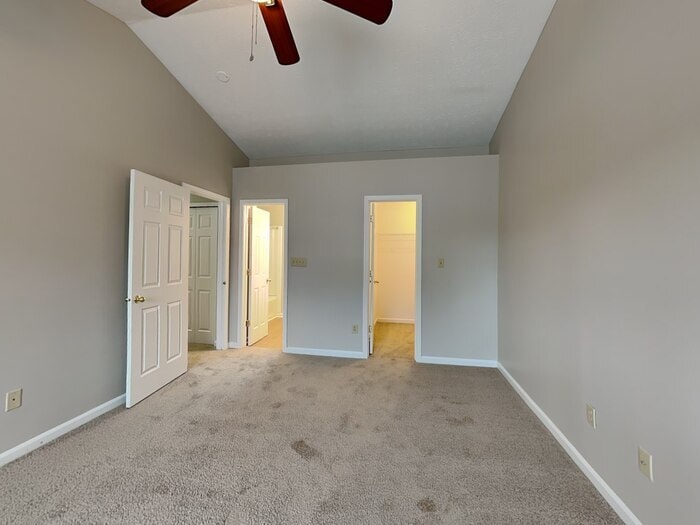 Building Photo - 2493 Grand Fir Dr