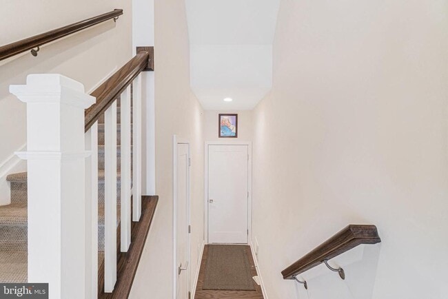 Building Photo - 23619 Waterford Downs Terrace