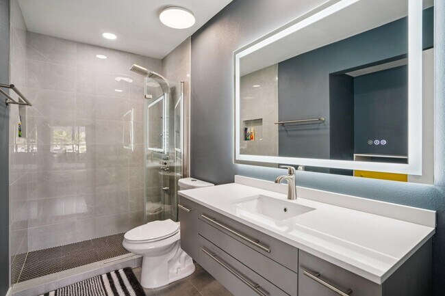 Building Photo - 2727 S Sierra Madre