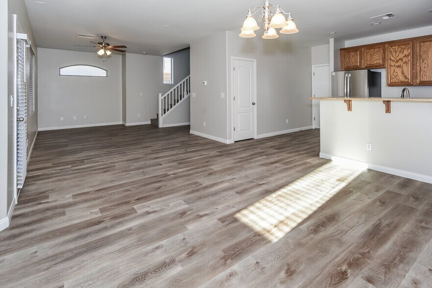 Building Photo - 613 Ryan Peak Ln