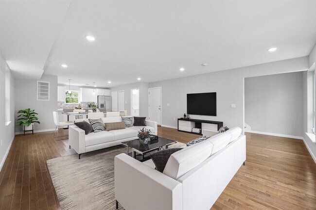 Building Photo - 45 Franklin St