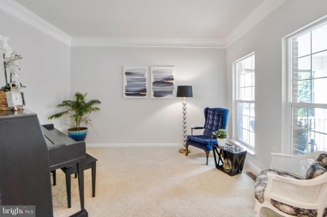 Building Photo - 115 Richard Dr SE