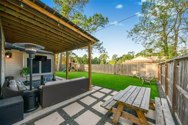 Building Photo - 12307 Lusterleaf Dr