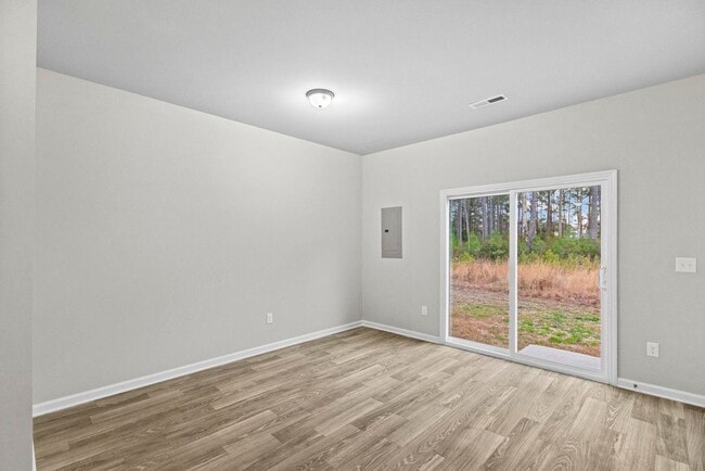 Building Photo - 50% off the first months rent if a lease is signed by 1/15