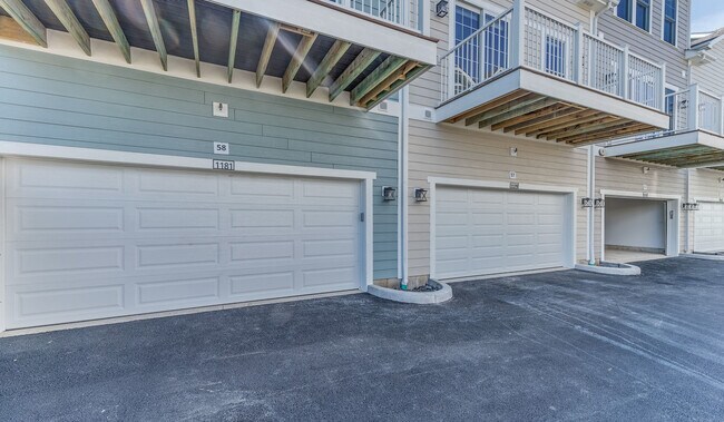 Building Photo - 1167 S Eldridge Ln