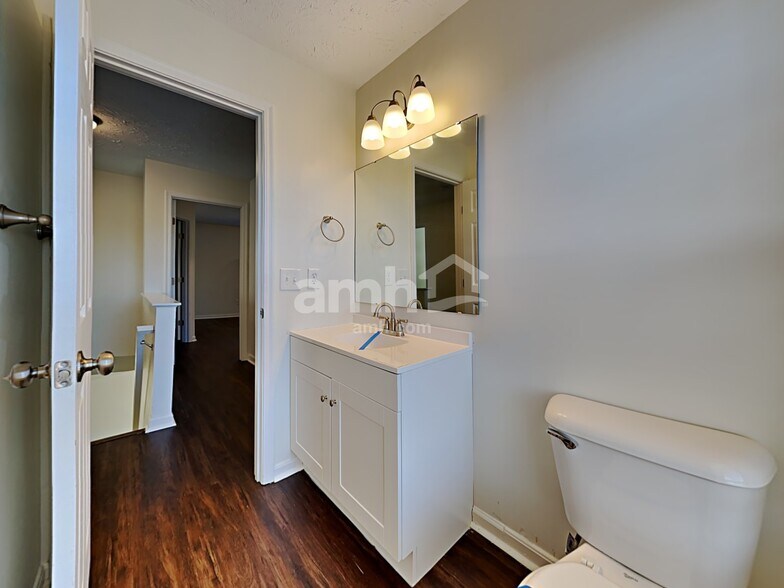 Building Photo - 304 Trout Valley Rd