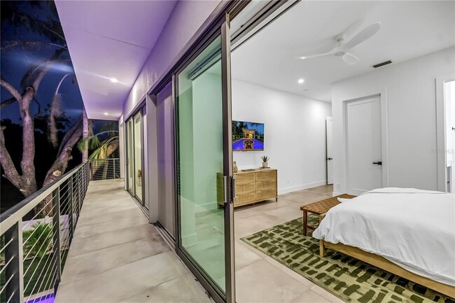 Building Photo - 2065 Goldenrod St