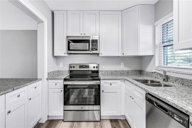 Building Photo - 4457 Chamber Ct