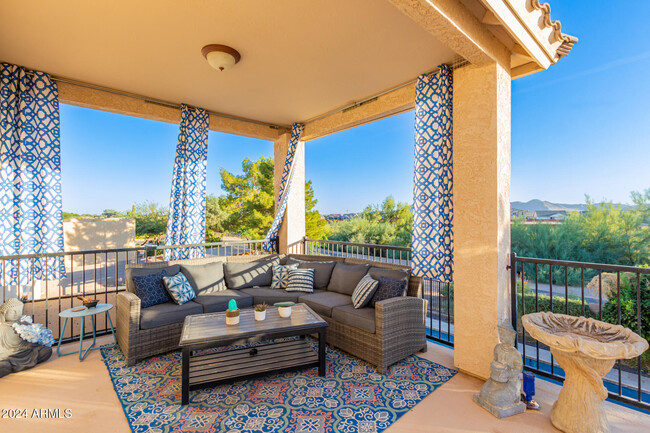 Building Photo - 20475 E Palomino Dr