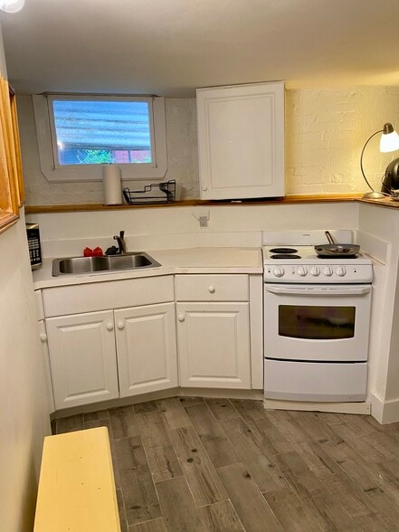 Building Photo - 101 Fayerweather St