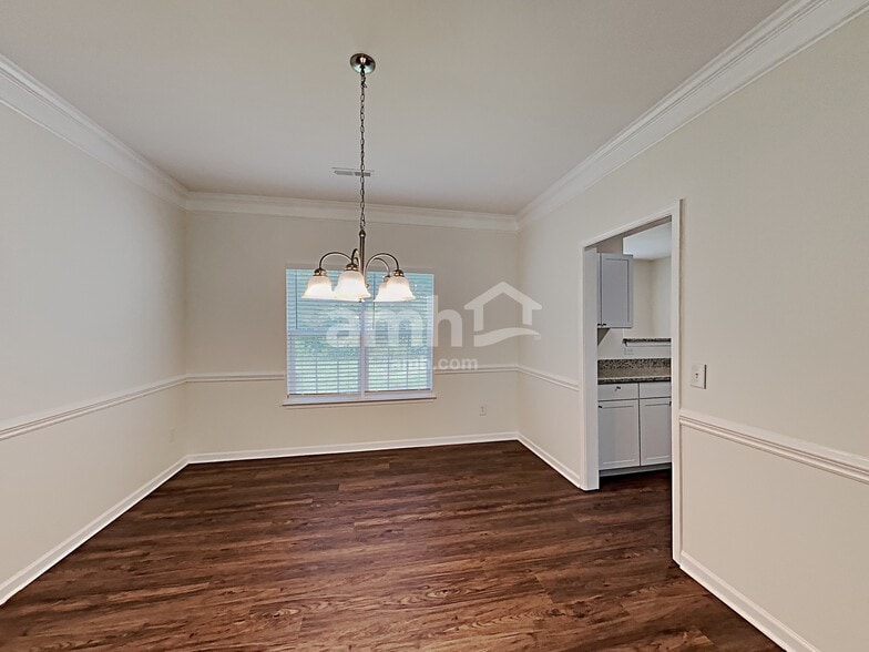 Building Photo - 3103 Hendricks Chapel Ln