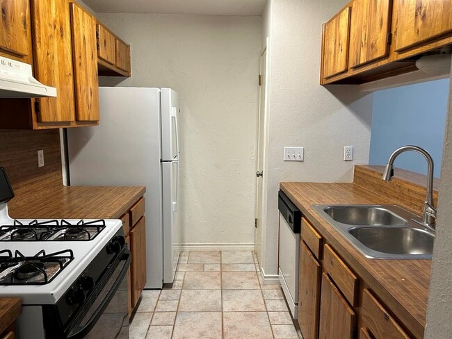Building Photo - 4507 Brown Bark Pl