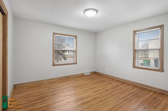 Building Photo - 4 Bedroom Home in Crystal