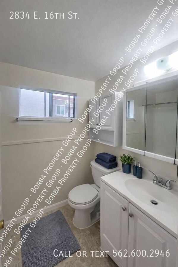 Building Photo - 2834 E 16th St