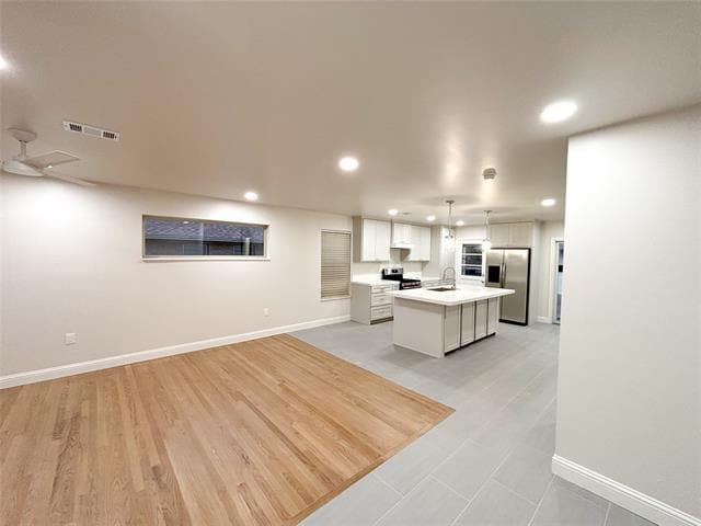 Building Photo - 2109 Highwood Dr