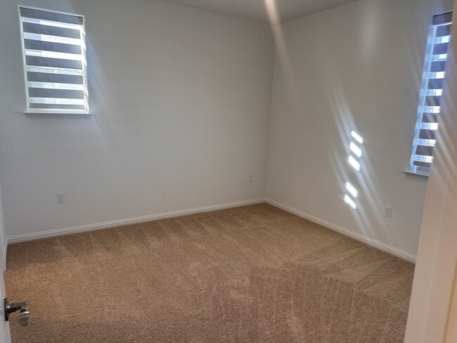 Building Photo - 16172 Abernathy Ct