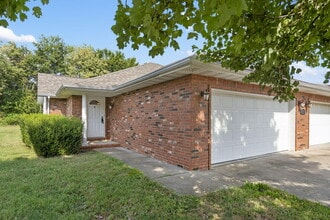 Building Photo - 113 Bailey Cir