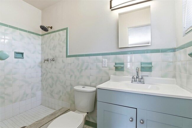 Building Photo - 1913 Baldwin Dr