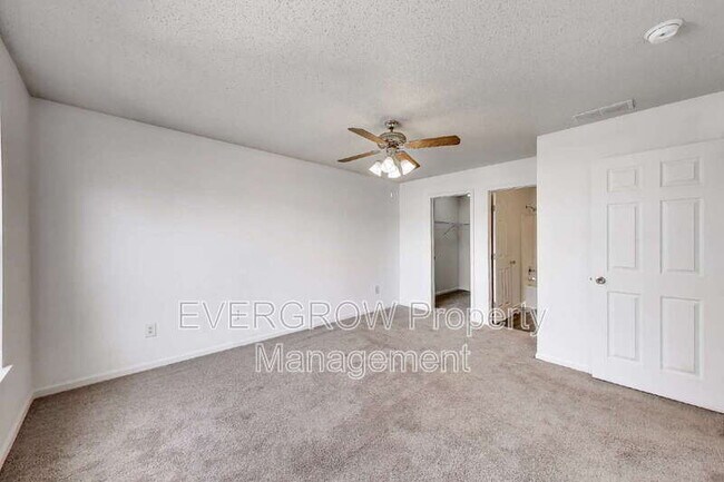 Building Photo - 7139 Kimble Dr