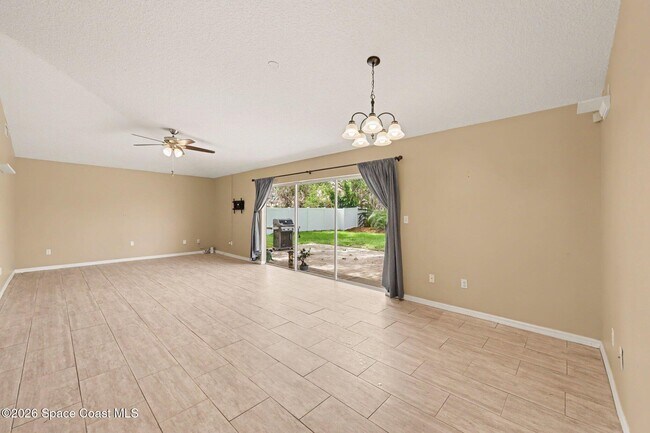 Building Photo - 771 Wild Flower St