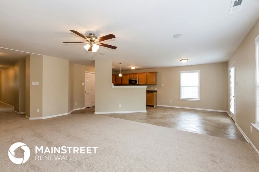 Building Photo - 1612 Bray Dr