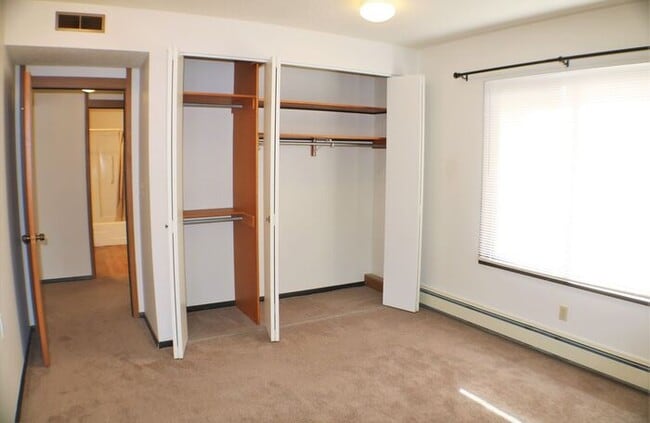 Building Photo - $1,300 | 2 Bedroom, 1 Bathroom House | Pet Friendly* | Available for an July 1st, 2026 Move In!