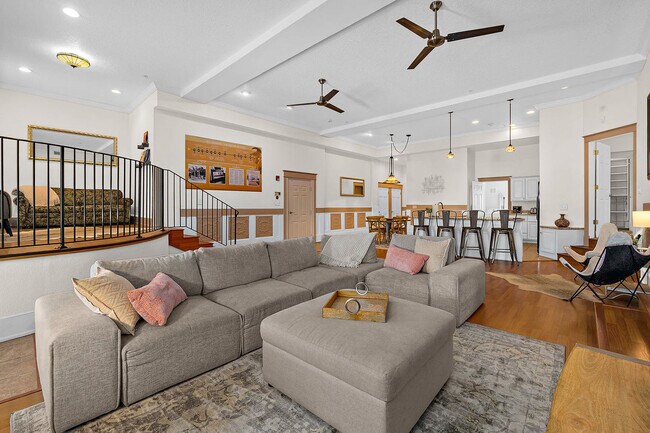 Building Photo - 92 Washington St