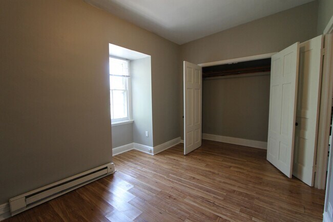 Building Photo - 4932 Rubicam St