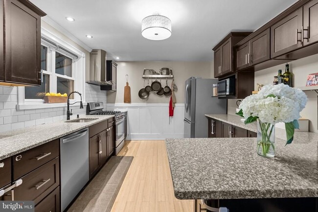 Building Photo - 4130 Pechin St