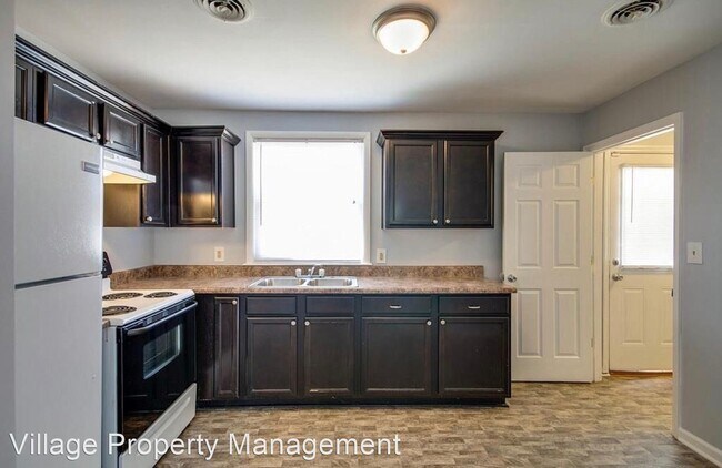 Building Photo - 3 br, 1 bath House - 3239 Panorama Dr