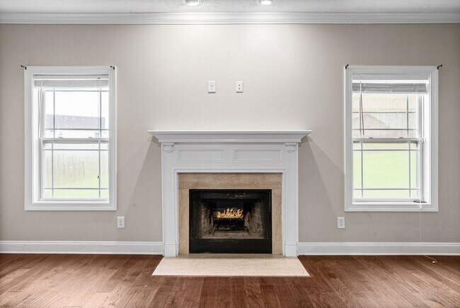 Building Photo - 880 Cherry Blossom Ln