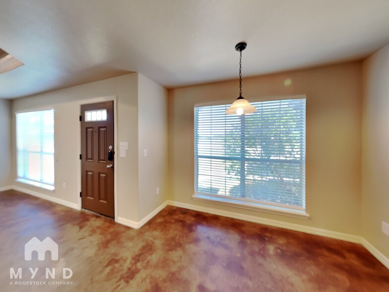 Building Photo - 104 Jolin Ln