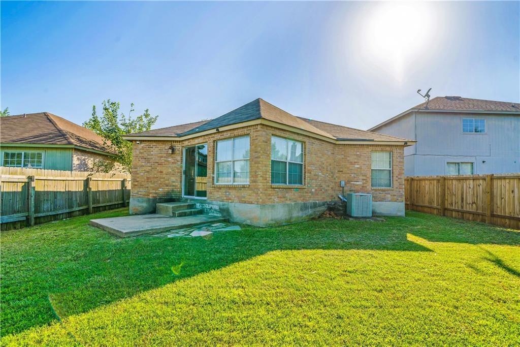 Building Photo - 2618 Byfield Dr