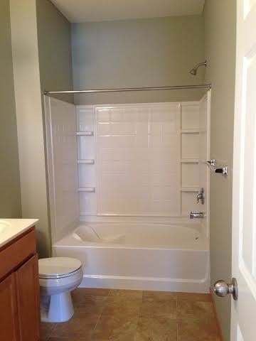 Building Photo - 15556 Empress Ave N