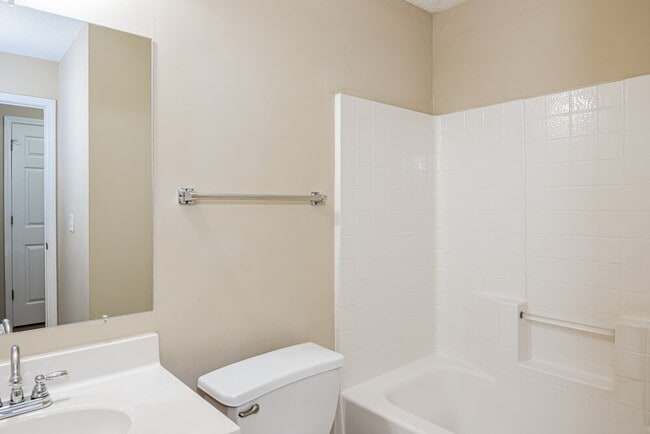Building Photo - 2695 Chadwick Ln NW