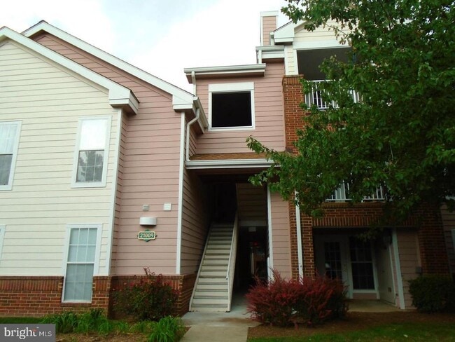 Building Photo - 21009 Timber Ridge Terrace