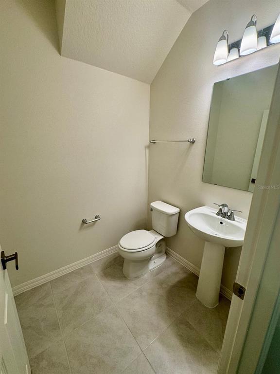 Building Photo - 9564 Westside Hls Dr